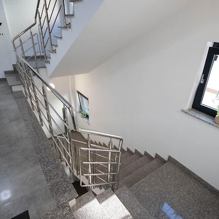 Astar Apartments - Small Rădăuţi 外观 照片